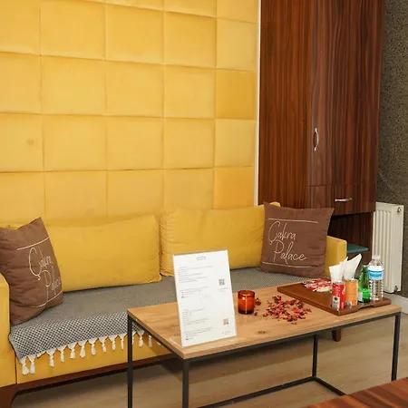 Hotel The Levent Cakra Palace *