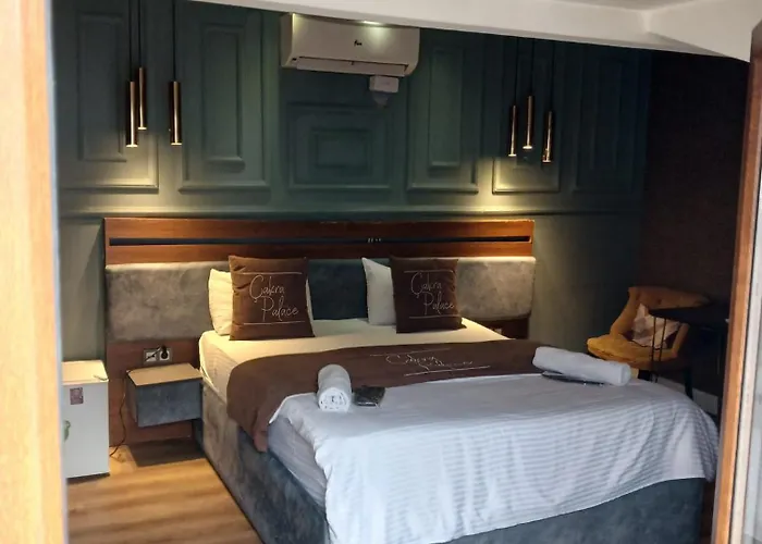 Hotel The Levent Cakra Palace *