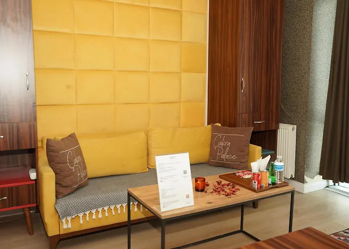 Hotel The Levent Cakra Palace *