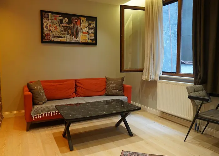 酒店 The Levent Cakra Palace