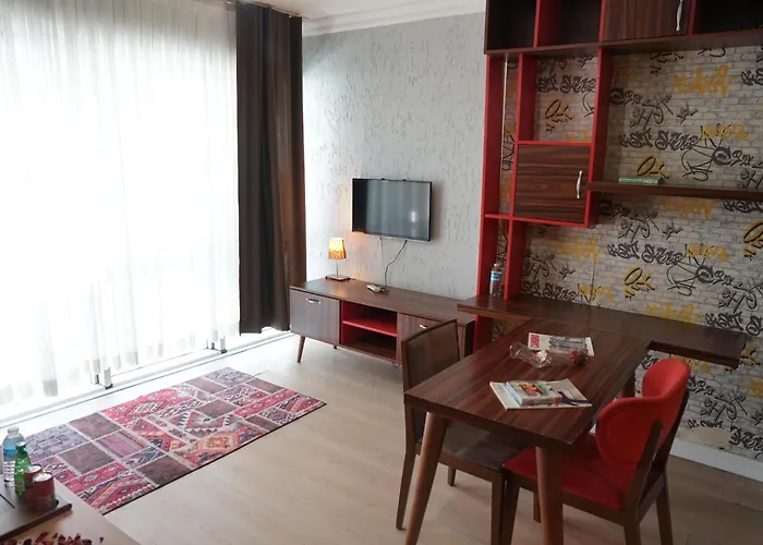 酒店 The Levent Cakra Palace *